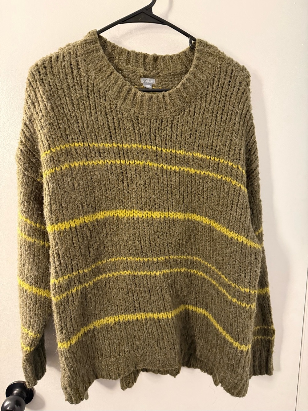 Aerie Women’s Olive and Mustard Stripe Sweater S